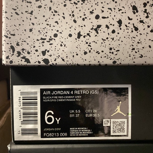 Jordan 4 Bred GS - Picture 6 of 6